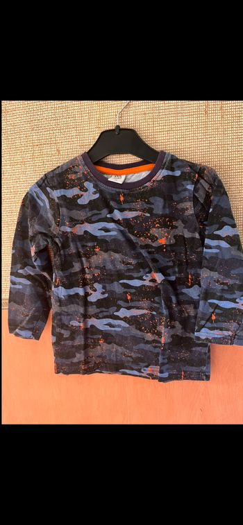 Tee-shirts militaries