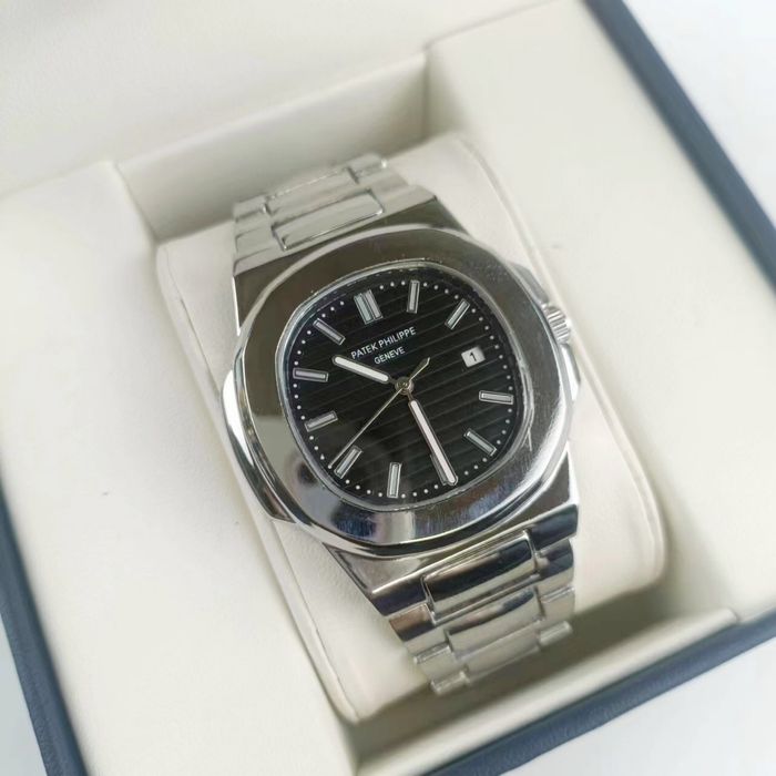 Patek noir