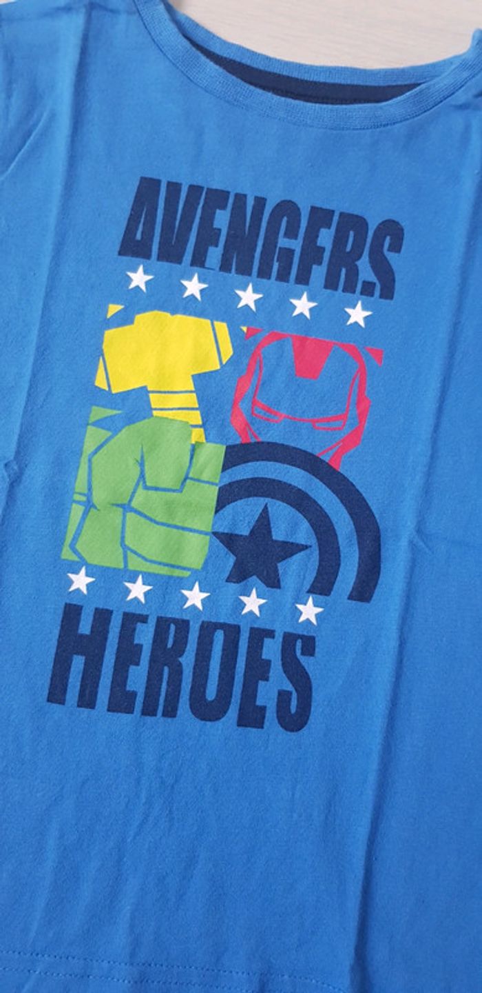 Tee-shirt Avengers 3/4 ans - photo numéro 2