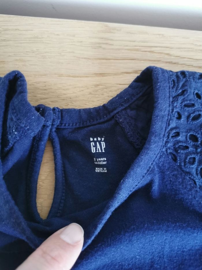 T-shirt manches courtes bébé fille 2 ans gap baby en excellent état - photo numéro 2