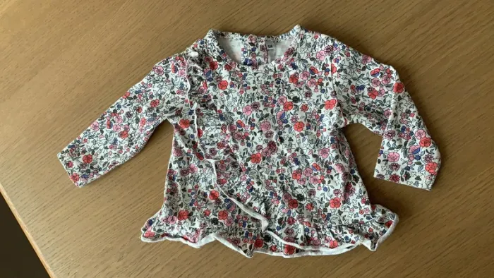 T-shirt fleuri 6 mois