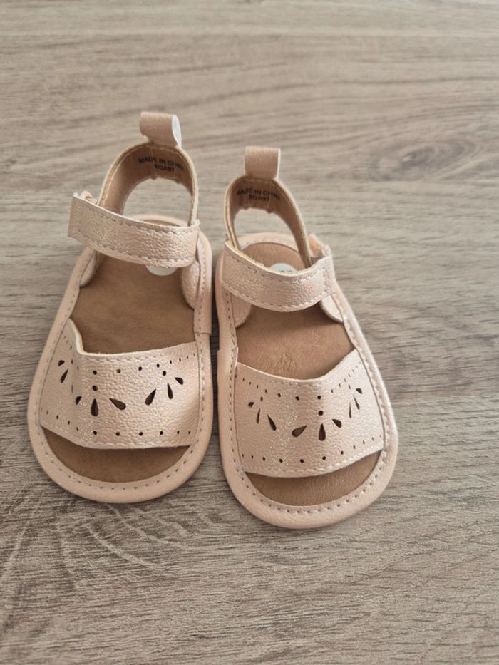 Sandale rose pale 0/6 mois