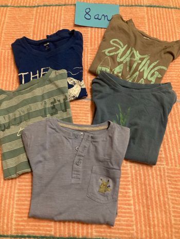 Lot tee-shirts 8 ans