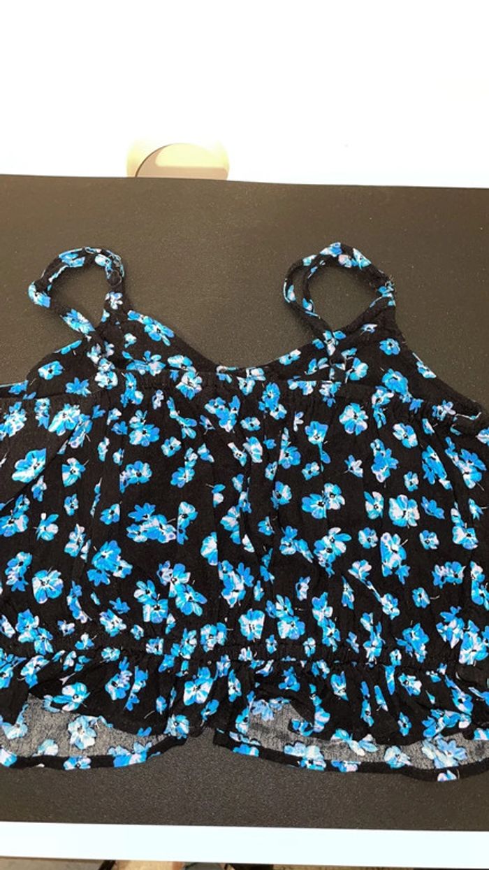 Blouse bleue marine à fleurs - photo numéro 3