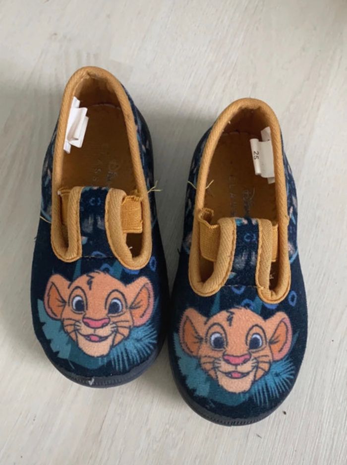 Chausson roi lion