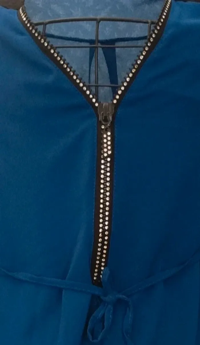 Blouse strass taille 36 - photo numéro 3