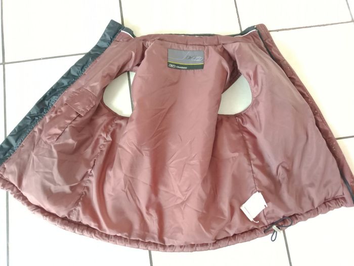 Doudoune sans manche 8 ans - photo numéro 4