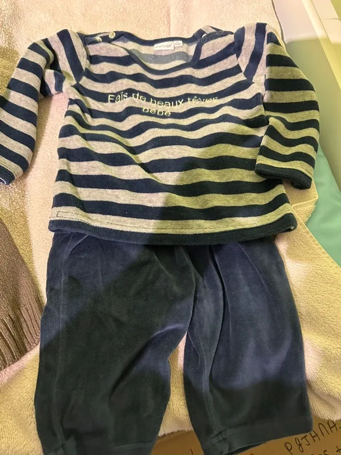 Pyjamas garçon. - photo numéro 5