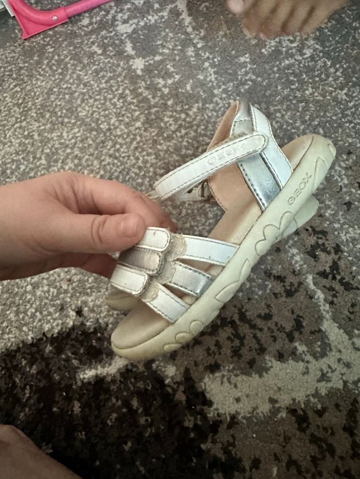 Sandales Geox taille 25 - photo numéro 2