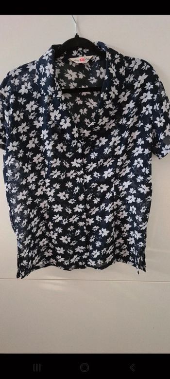 Chemise fleurie