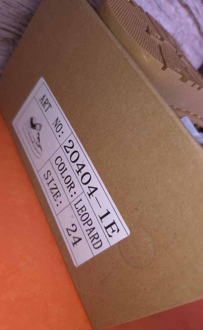 Baskets polaires filles léopard tendances - Taille 24 - NEUVES 🌟 - photo numéro 4