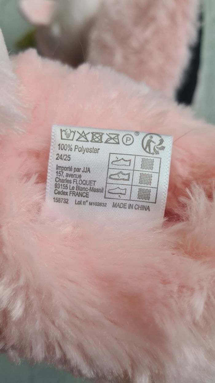 Chaussons licorne taille 24/25 - photo numéro 2
