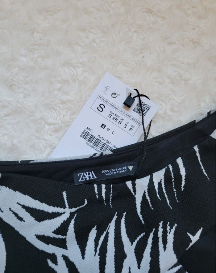 Top Zara noir et blanc 36 - photo numéro 5