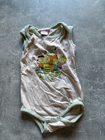 Bodie manche courte peanuts 68 cm zeeman