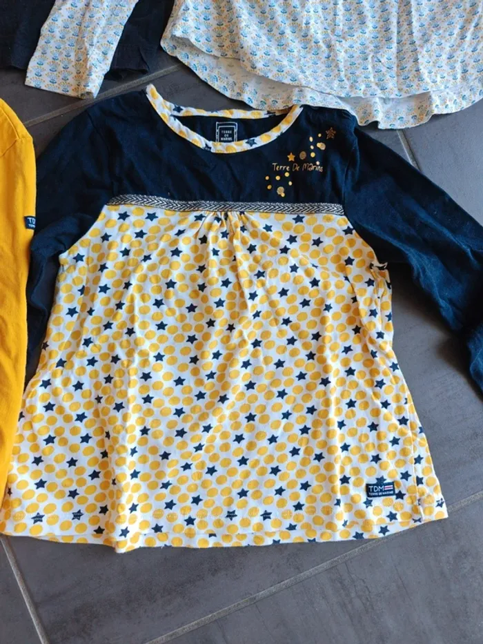 4 hauts 5 ans fille - photo numéro 2