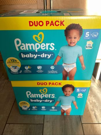 152 couches Pampers taille 5