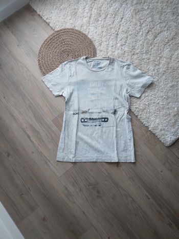 🌸Tee-shirt blanc S avec imprimé de voiture a 1€🌸