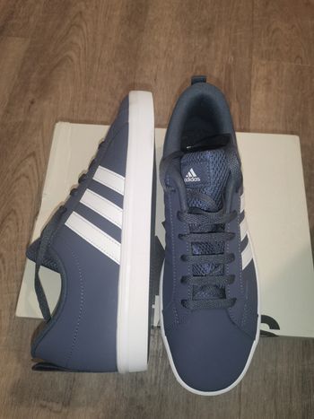 Baskets Adidas.