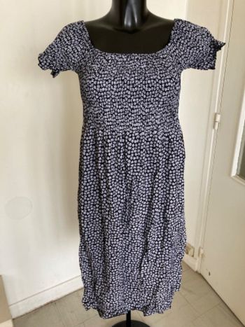 Robe fleurie New Collection taille 36/38