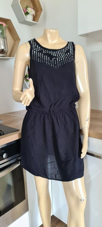 tres jolie tunique noir taille 38