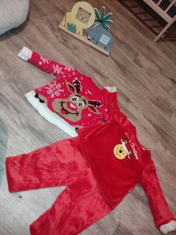 Pull de Noël + 1 pyjama Noël  18mois