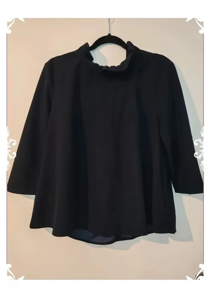 Blouse pomander place