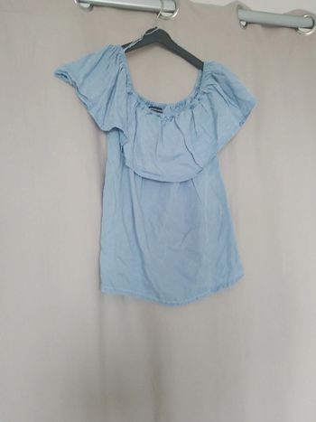 Tee shirt/ Top a col a bateau taille 38!