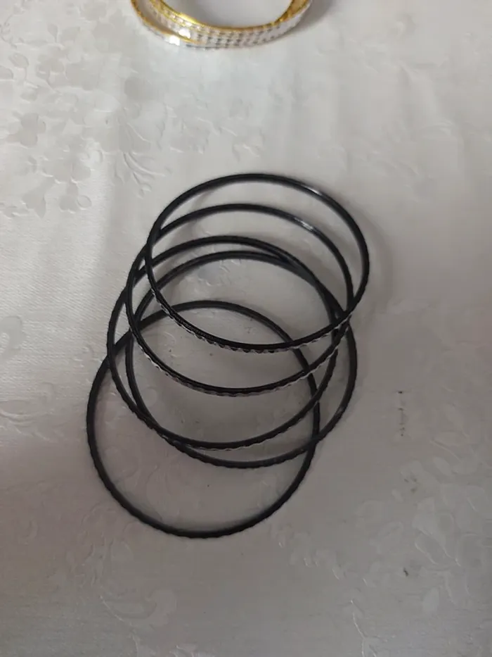 Lit 21 bracelets - photo numéro 3