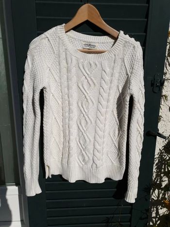 Pull à torsades crème