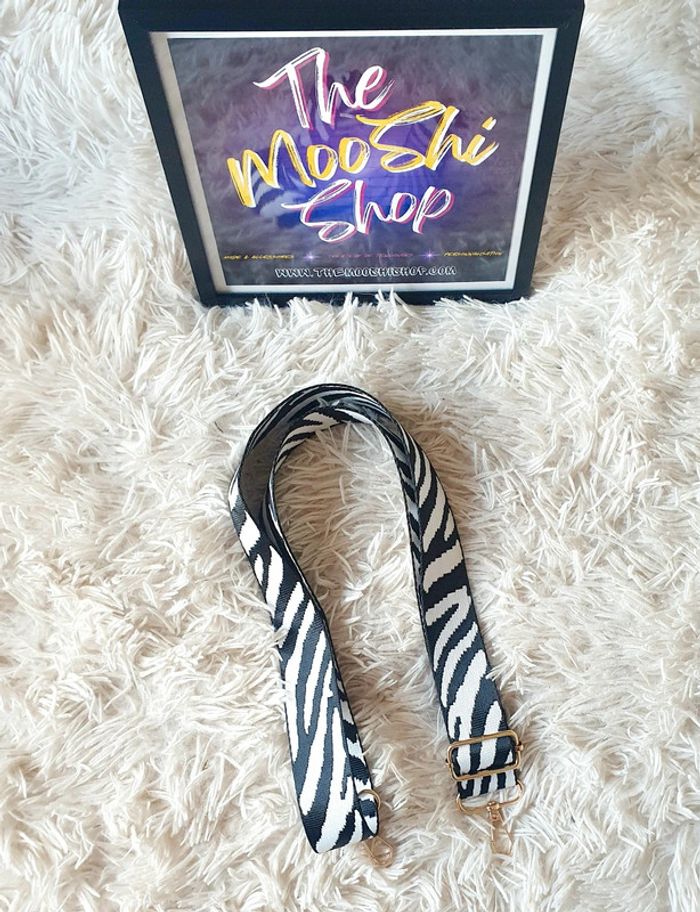 Sangle de sac à main sac banane zébrée zèbre blanc noir neuve neuf