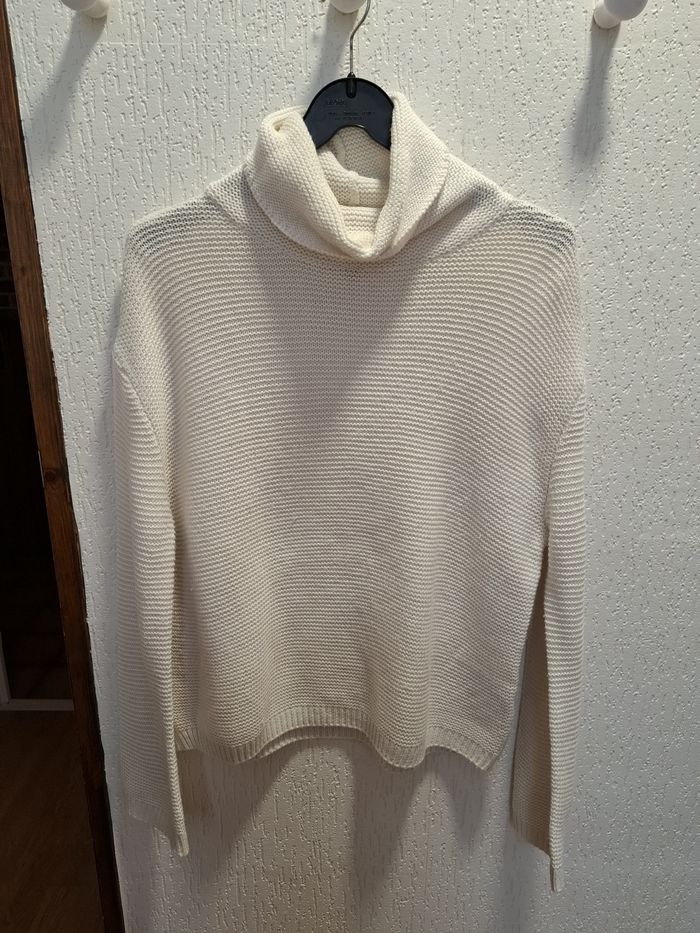Joli pull femme H&M Divided crème S col roulé "boule" très bon état