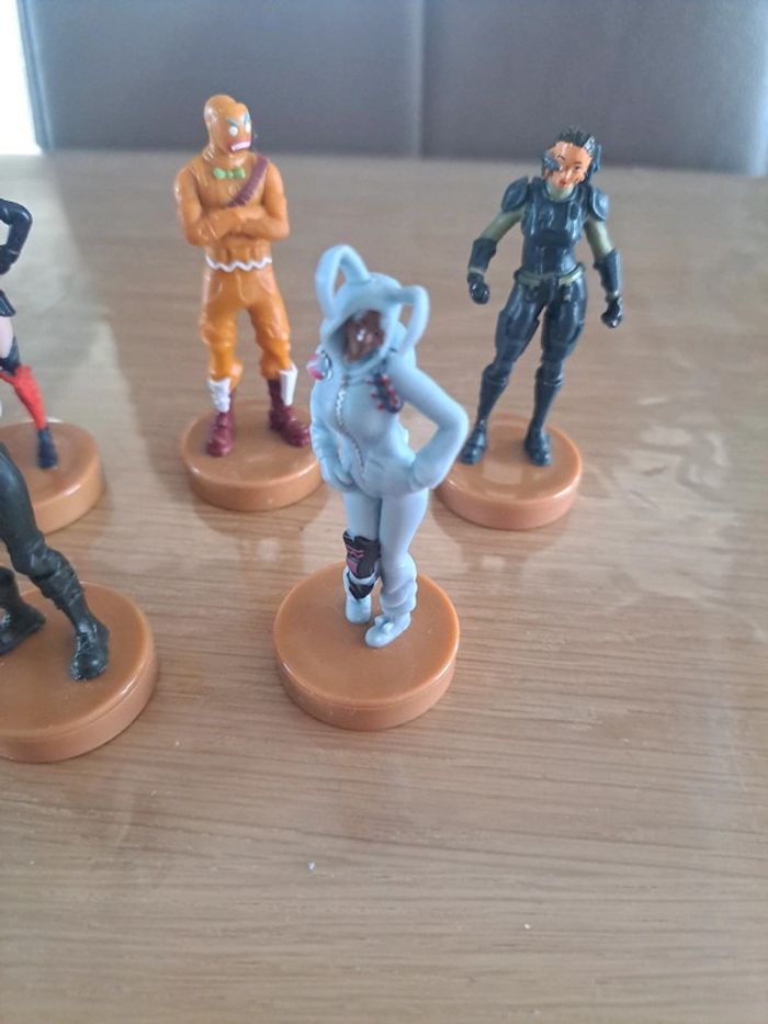 Lot de 5 figurines Fortnite - photo numéro 3