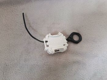 Lanceur Beyblade Burst Blanc Hasbro - Rotation Droite/Gauche