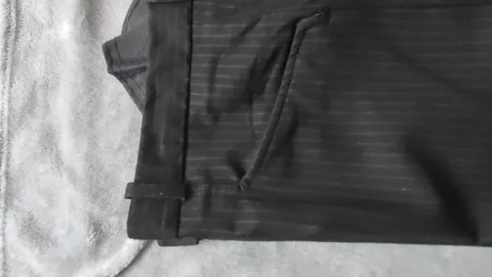 Pantalon noir rayure fine taille 42 - photo numéro 2