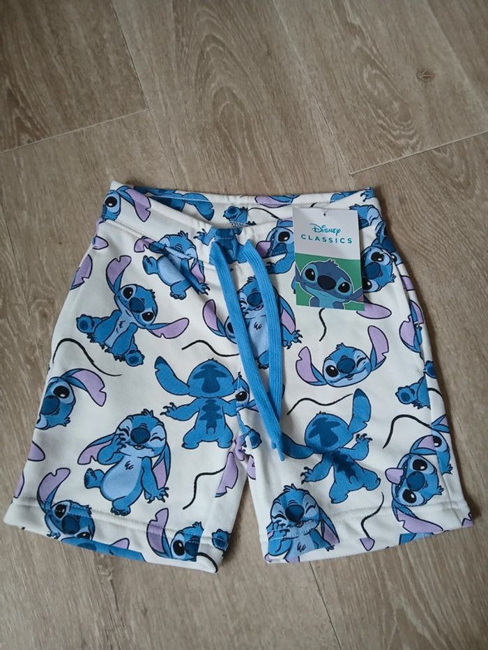 Short stitch petite fille neuf 6 ans