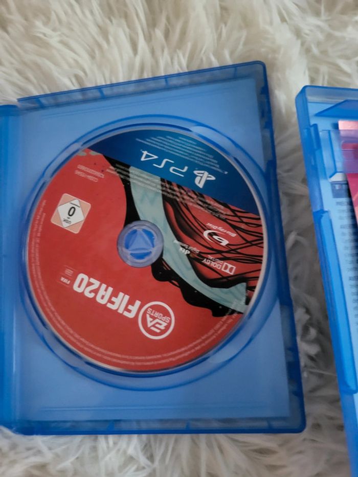 Fifa 2019 et fifa 2020 ps4 - photo numéro 3