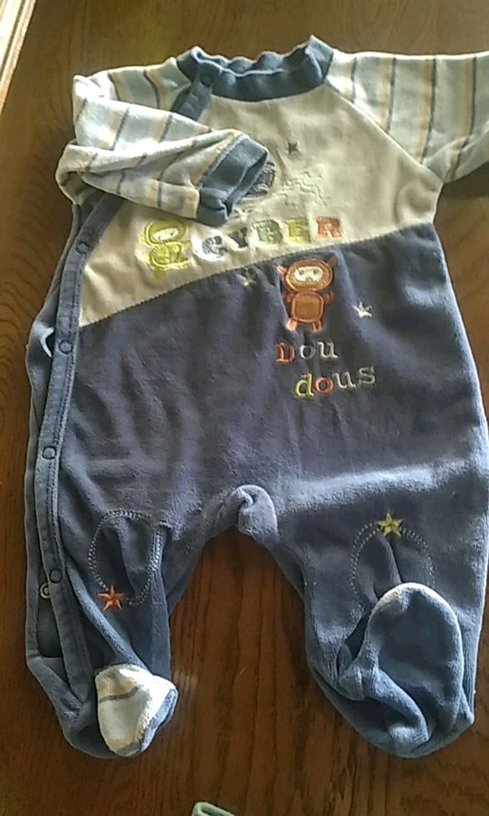 lot 5 pyjamas 3 mois - photo numéro 3