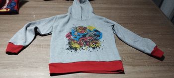 Sweat à capuche gris et rouge League des justiciers