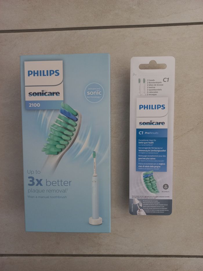 Philips Brosse à dents électrique Sonicare 2100 Series HX3651/11 + 2 recharges- Neuve