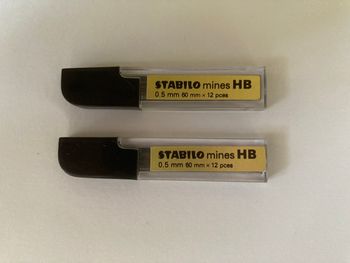 Lot 2 étuis à mines