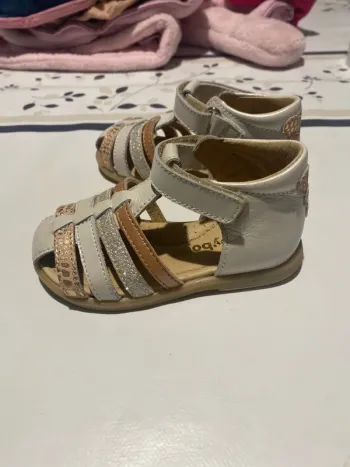 Chaussure été fille sandale Babybotte T22