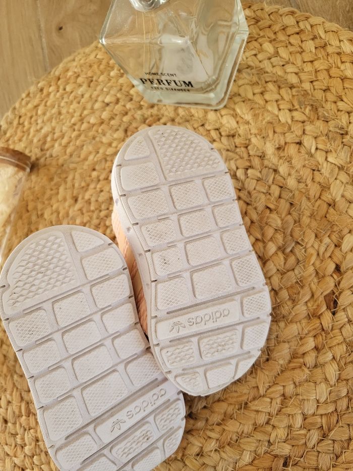 🌷Baskets à lacets Adidas taille 19 - photo numéro 7