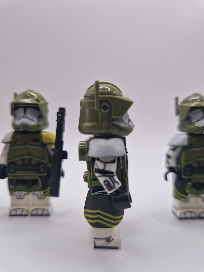 Figurines type lego 4 clones Doom troopers star wars - photo numéro 5