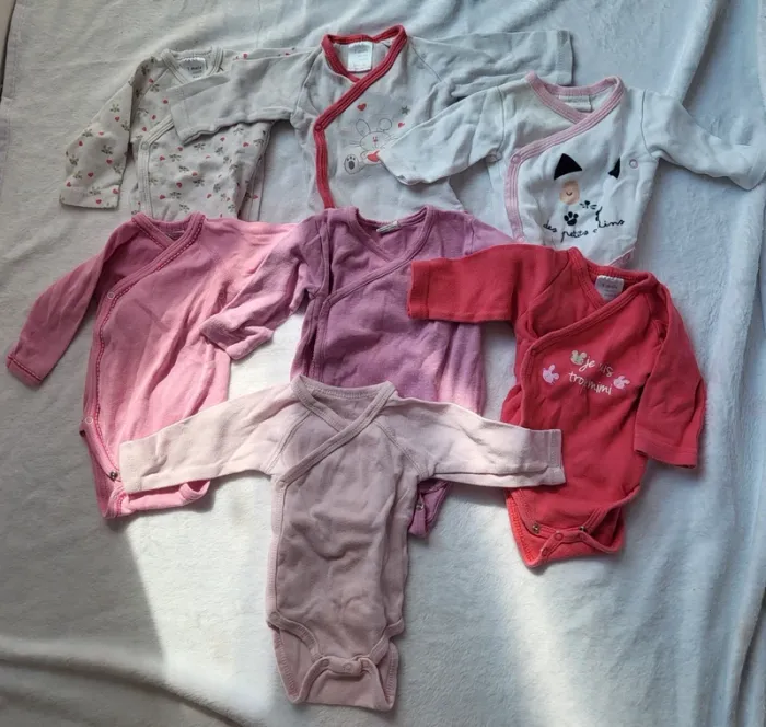 Lot de 7 bodies