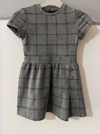 Robe fille taille 4 ans marque Kiabi très bon état