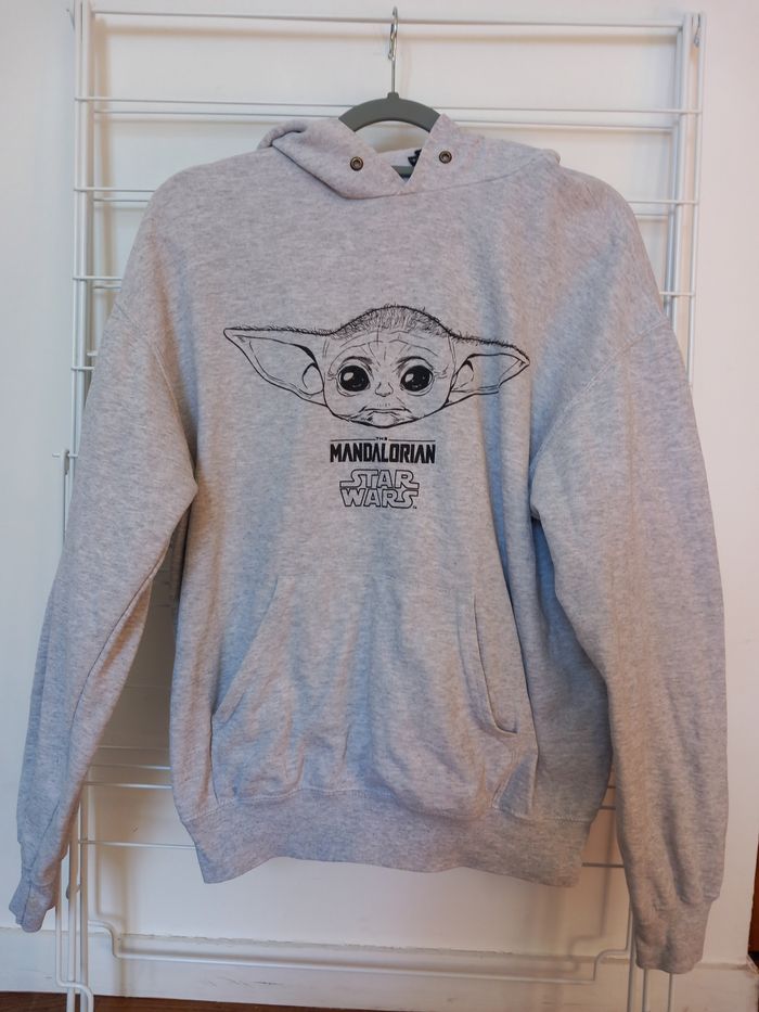 Sweat/pull the mandalorian