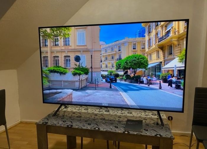 Télévision Samsung 75 pouces - photo numéro 2