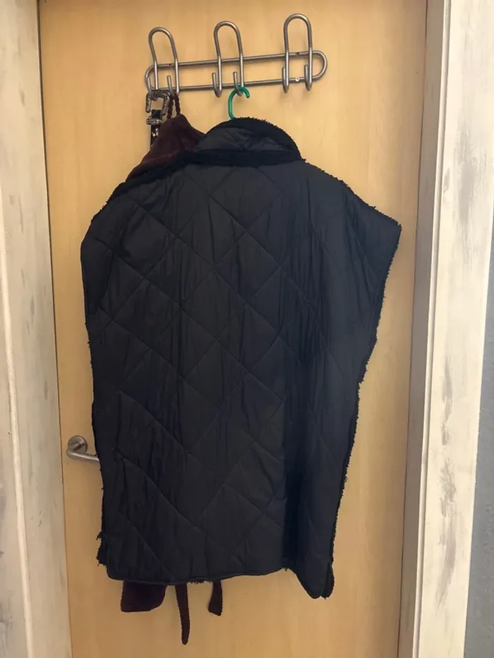Veste sans manches  desigual taille unique - photo numéro 2
