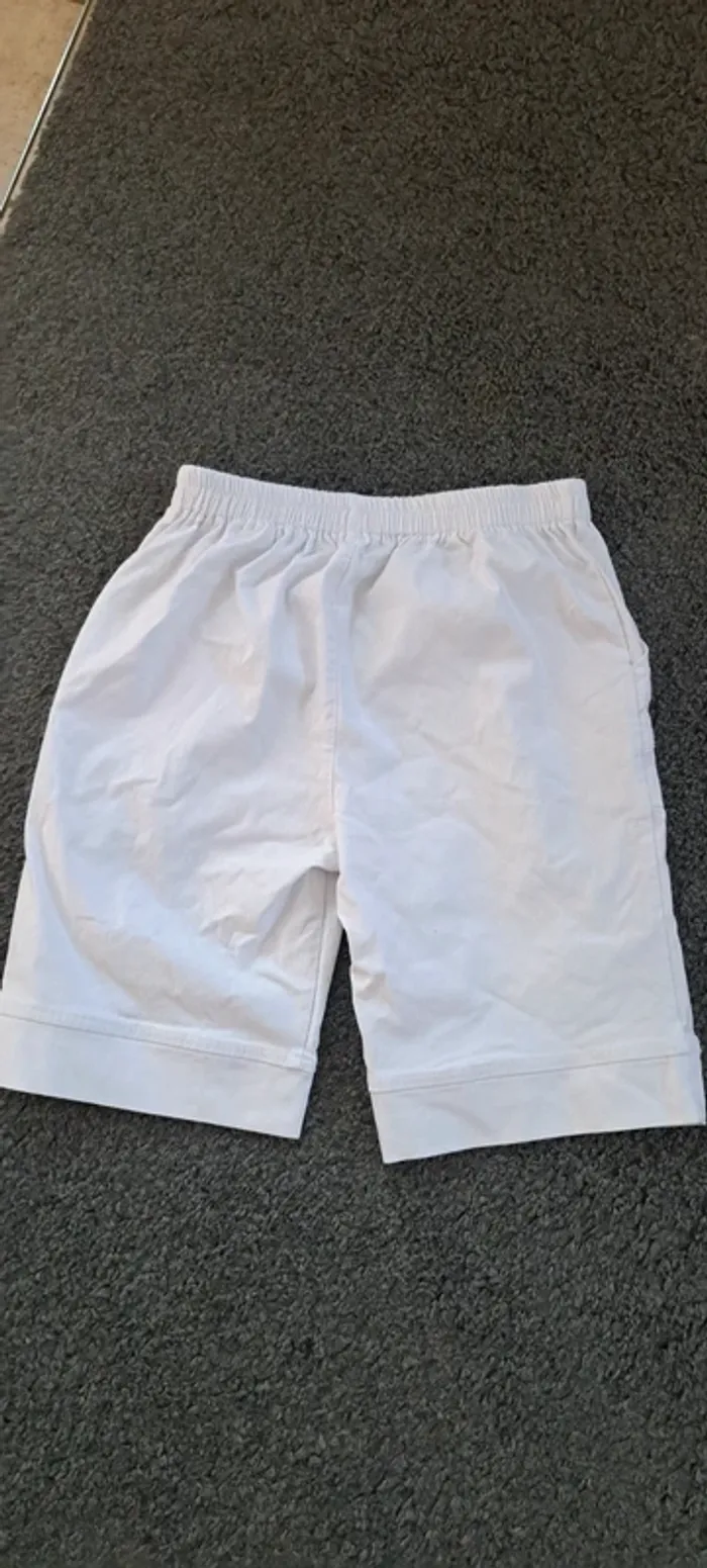 Bermuda blanc, taille 3 - photo numéro 7