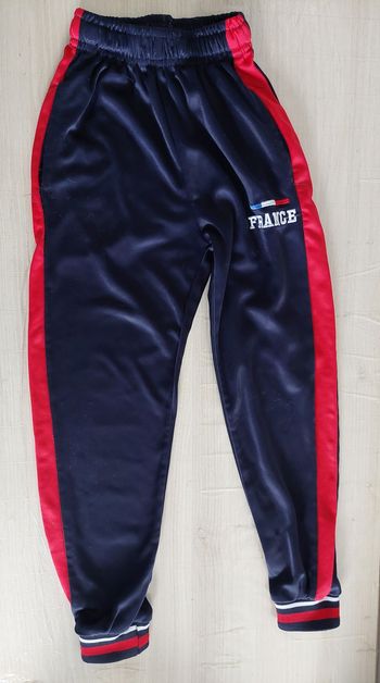 Jogging garçon 8ans écrit France